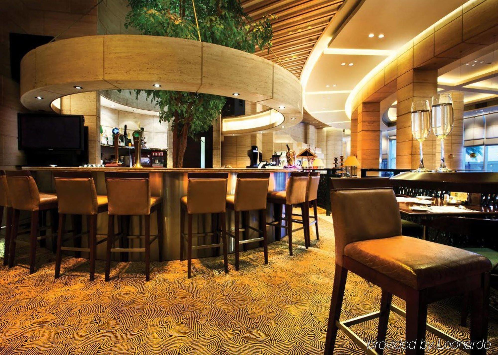 ฮาร์เบอร์ พลาซา เมโทรโปลิส โรงแรม ฮ่องกง